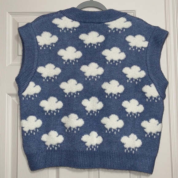 Zara Rain Cloud Jacquard Knit Vest 